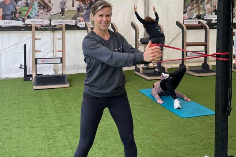 Gerätegestütztes Gesundheitstraining Well